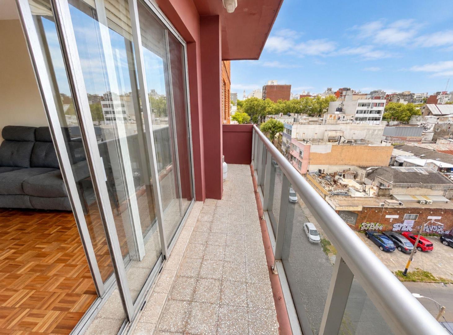 Foto de VENTA Apartamento 2 Dormitorios Rambla Barrio Sur, imagen 2