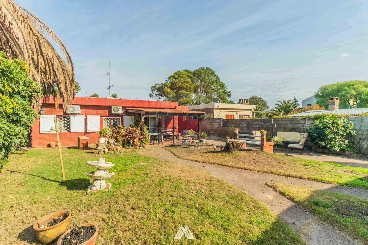Foto de Venta casa, Lagomar Sur, 2 dorm, más cabaña, imagen 3