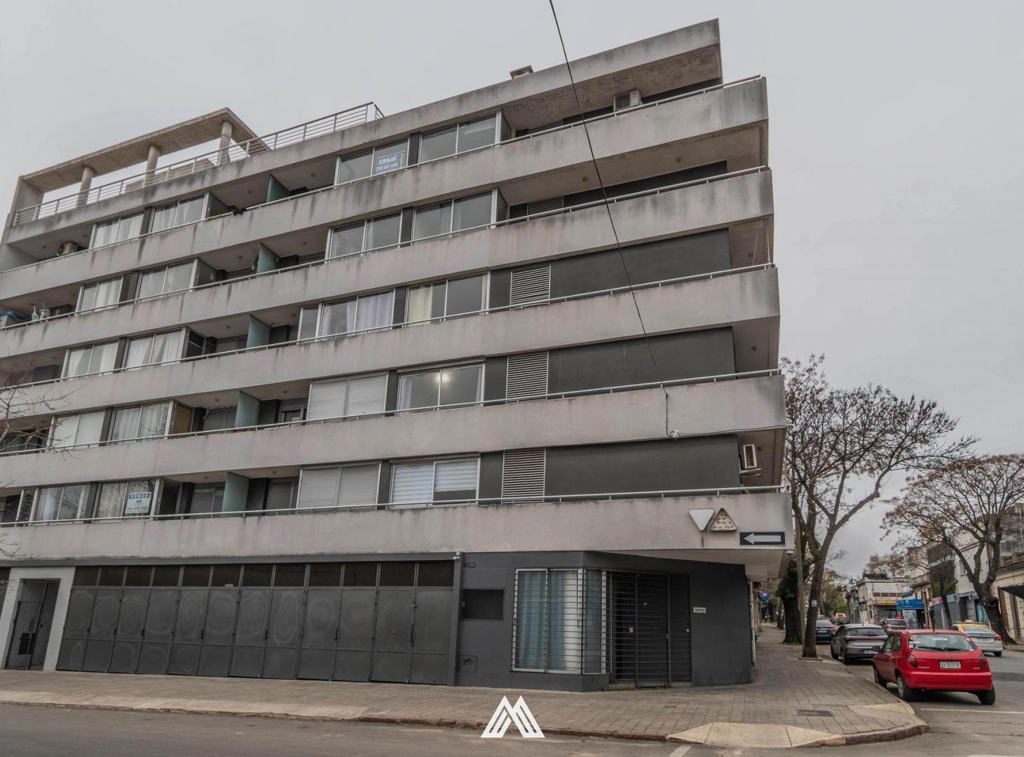 Foto de Venta Tres Cruces 3 dormitorios con garage, imagen 2