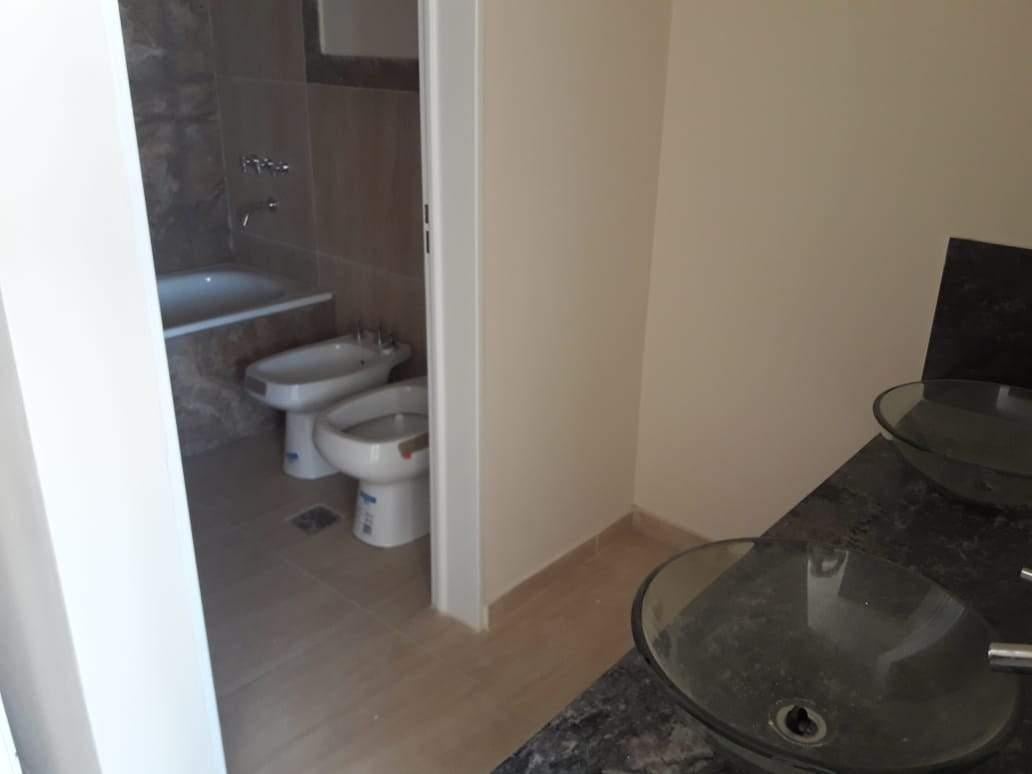 Foto de Venta DUPLEX en Barrio Cerrado La Catalina, imagen 2