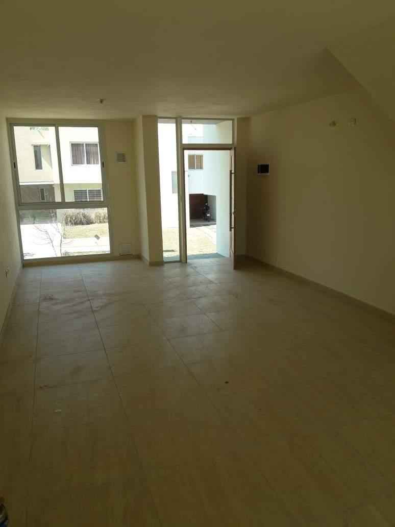 Foto de Venta DUPLEX en Barrio Cerrado La Catalina, imagen 4