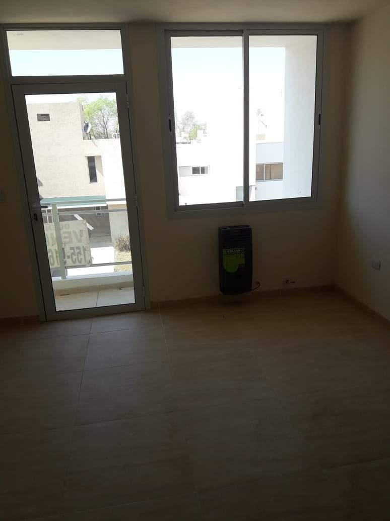 Foto de Venta DUPLEX en Barrio Cerrado La Catalina, imagen 4