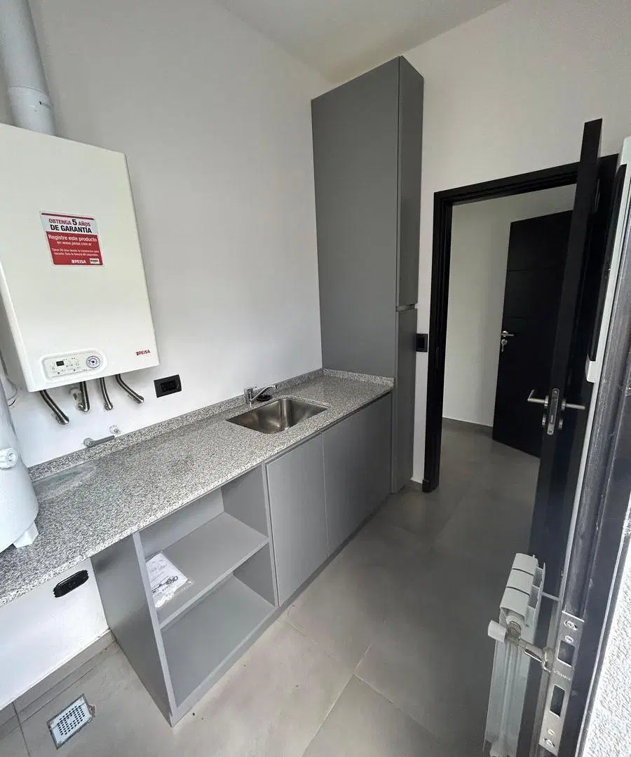 VENTA CASA A ESTRENAR EN LAS CAÑITAS, MALAGUEÑO 4