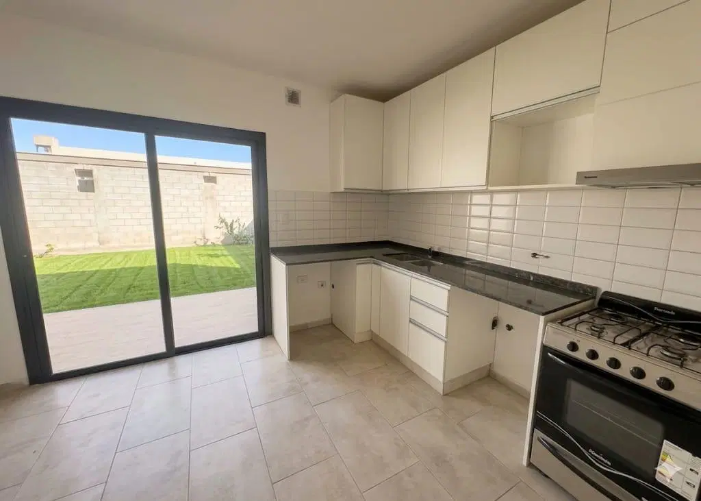 VENTA DÚPLEX EN BARRIO SAN IGNACIO 8