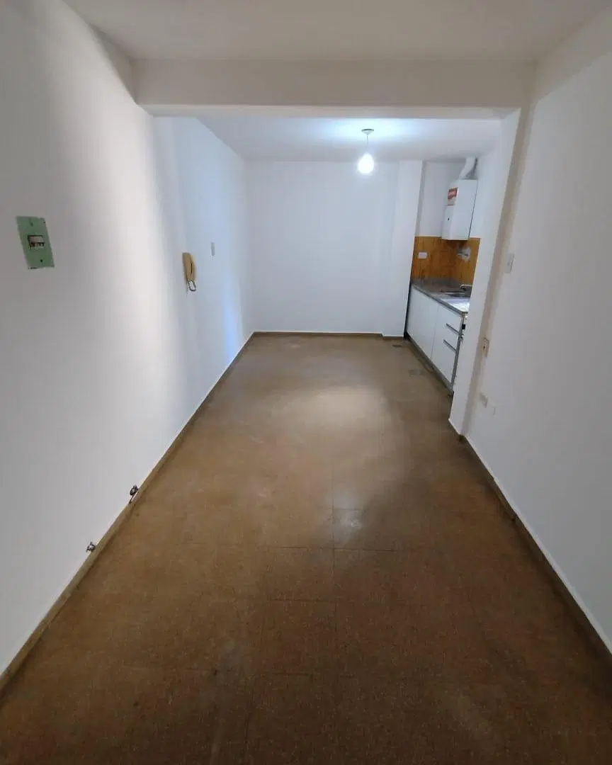 VENTA DEPARTAMENTO DE 2 DORMITORIOS EN BARRIO CENTRO 2