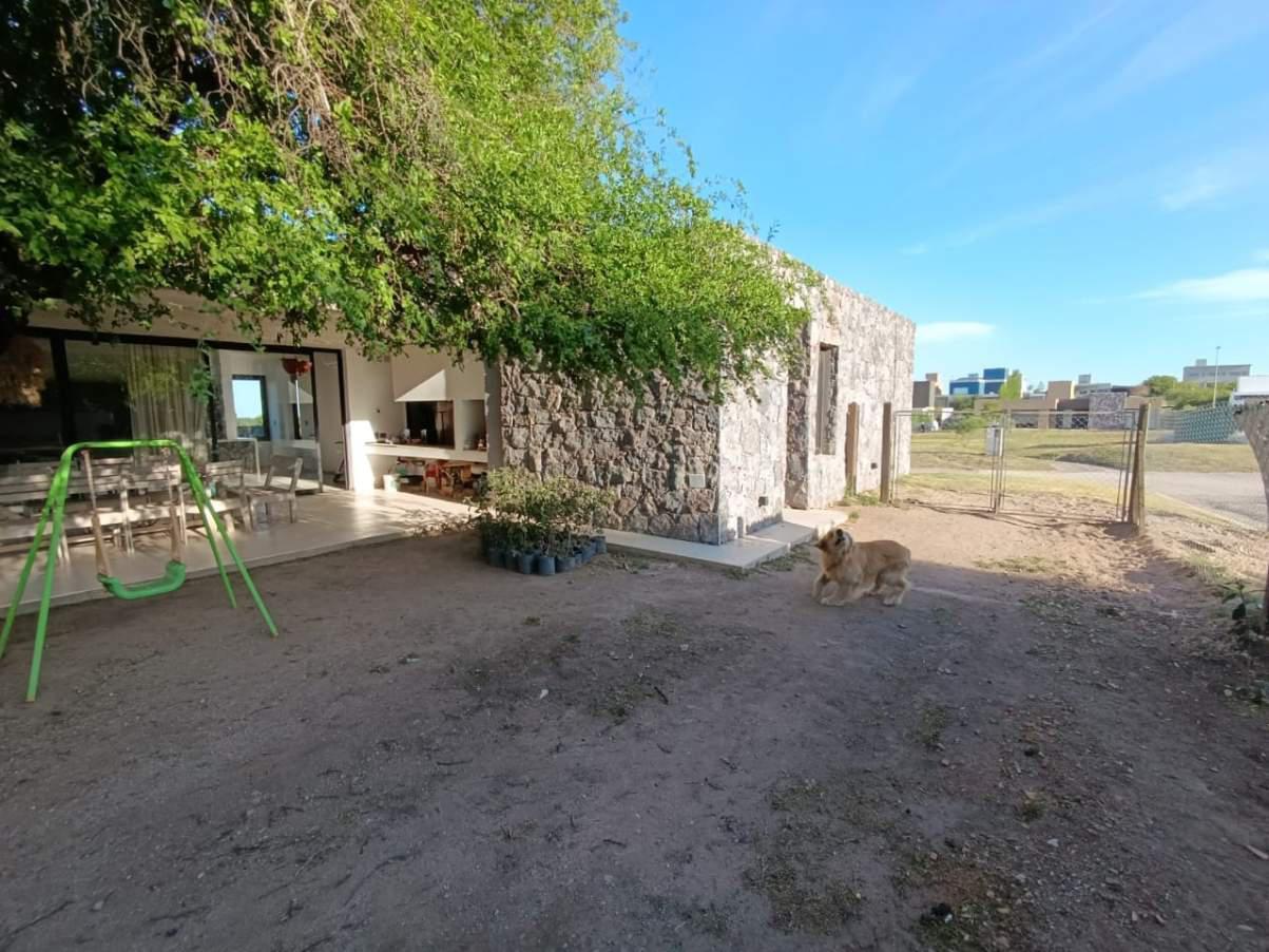 Foto de ALQUILER CASA EN BARRIO LA CERCANÍA MENDIOLAZA, imagen 5