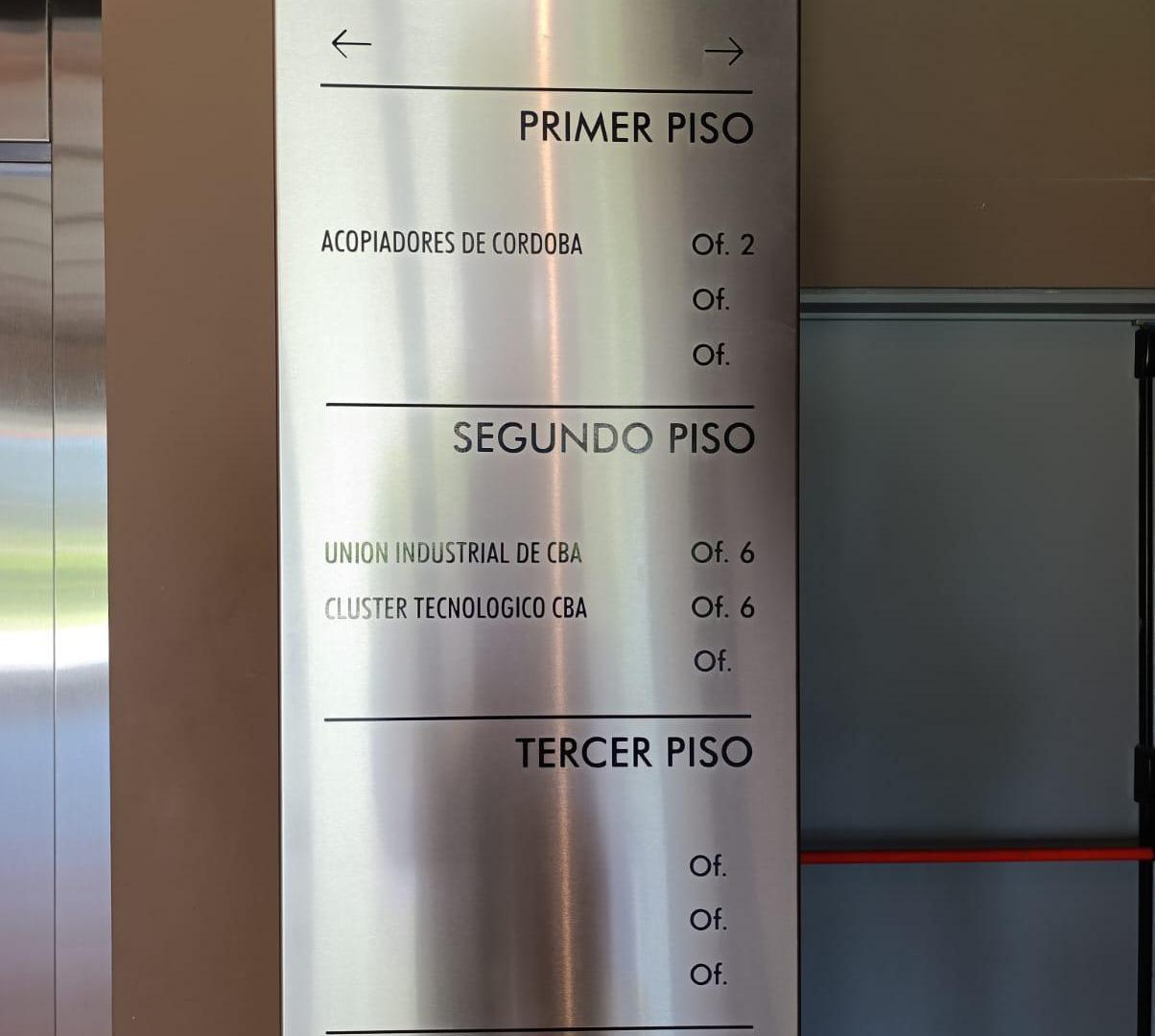 Foto de ALQUILER OFICINAS EN CIUDAD EMPRESARIAL AV. LA VOZ DEL INTERIOR, imagen 2