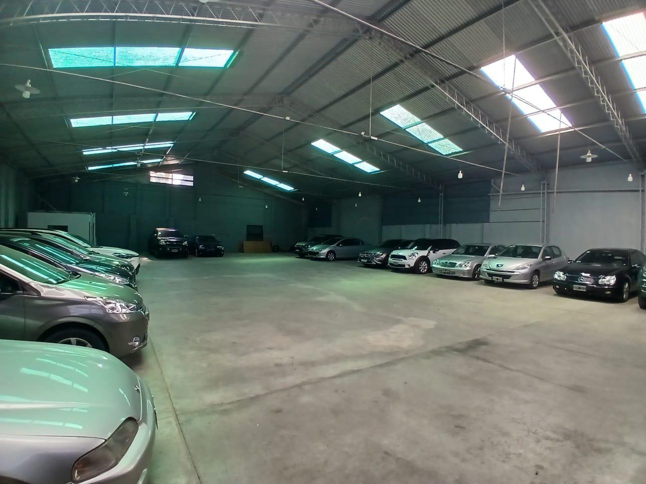 Foto de VENTA IMPORTANTE GALPÓN EN ALTO ALBERDI A 4 CUADRAS DEL NUEVOCENTRO, imagen 1