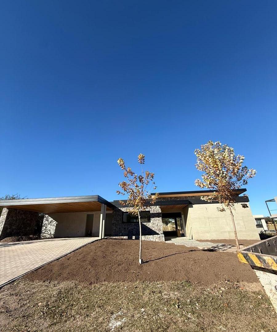 Foto de VENTA CASA MODERNA DE CATEGORÍA EN ESTANCIA EL TERRÓN MENDIOLAZA, imagen 4