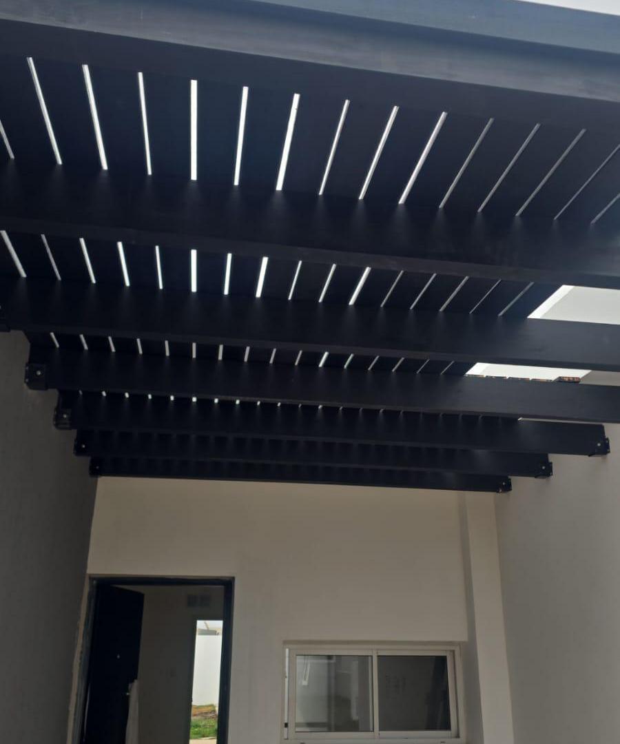 Foto de VENTA CASA 2 DORMITORIOS CON PILETA EN BARRIO NORTE, imagen 3