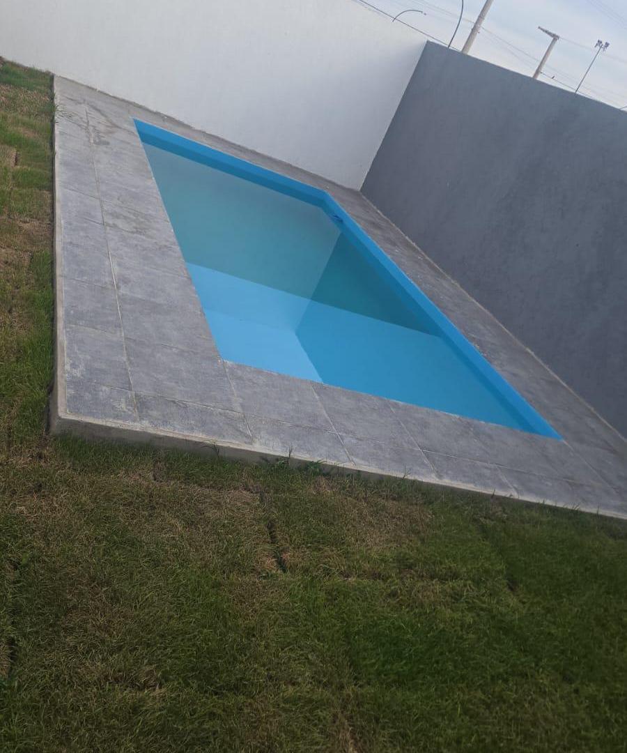 Foto de VENTA CASA 2 DORMITORIOS CON PILETA EN BARRIO NORTE, imagen 4