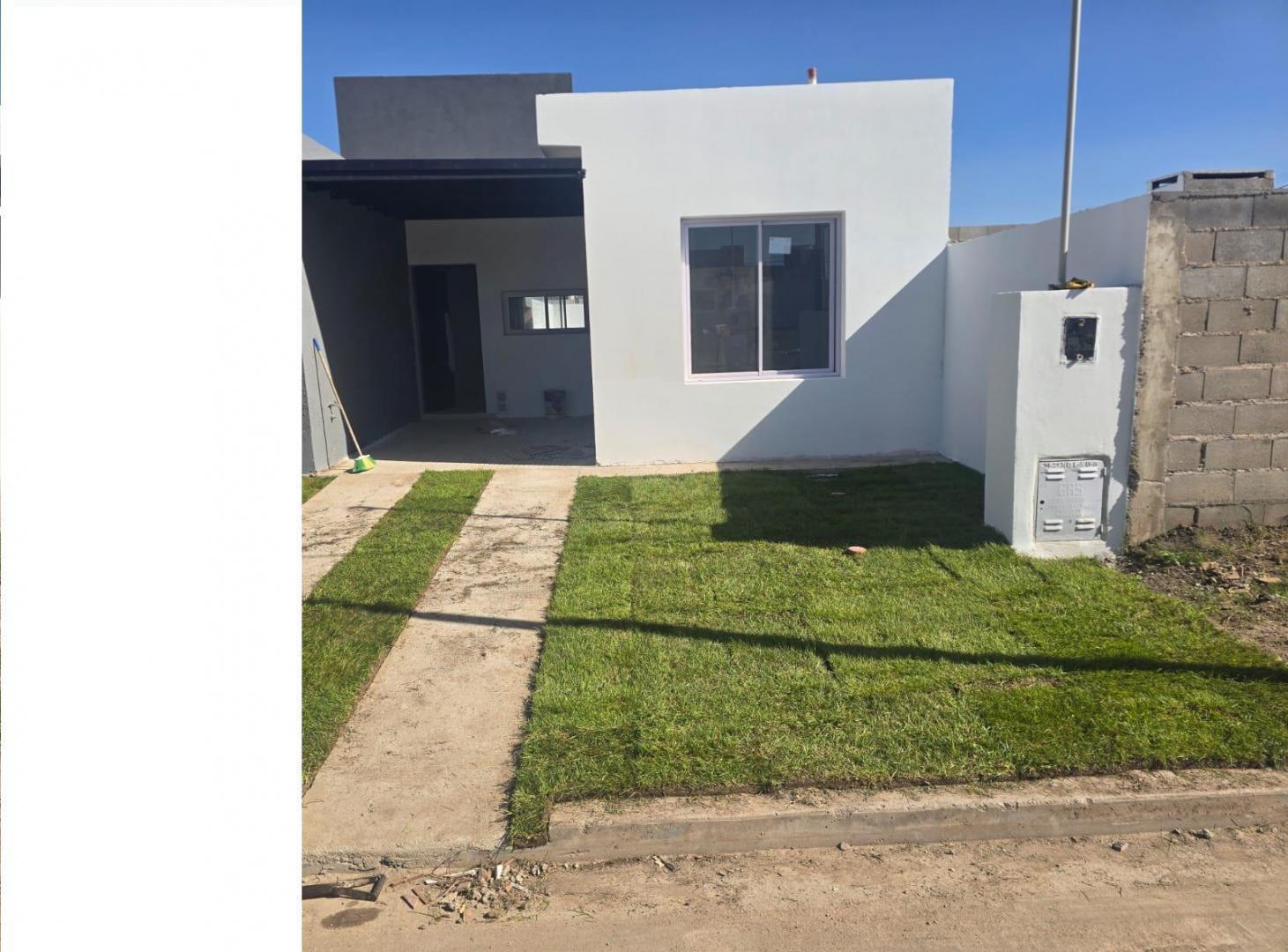 Foto de VENTA CASA 2 DORMITORIOS CON PILETA EN BARRIO NORTE, imagen 1