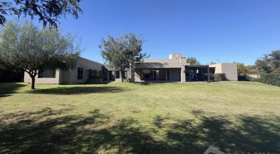 Foto de VENTA CASA DE CATEGORÍA EN LA SERENA MENDIOLAZA, imagen 4
