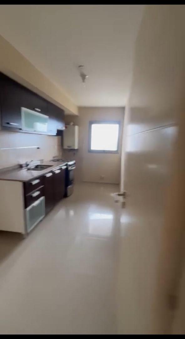Foto de ALQUILER DEPARTAMENTO CON COCHERA EN ALTOS DE VILLASOL TORRE TRONADOR, imagen 3