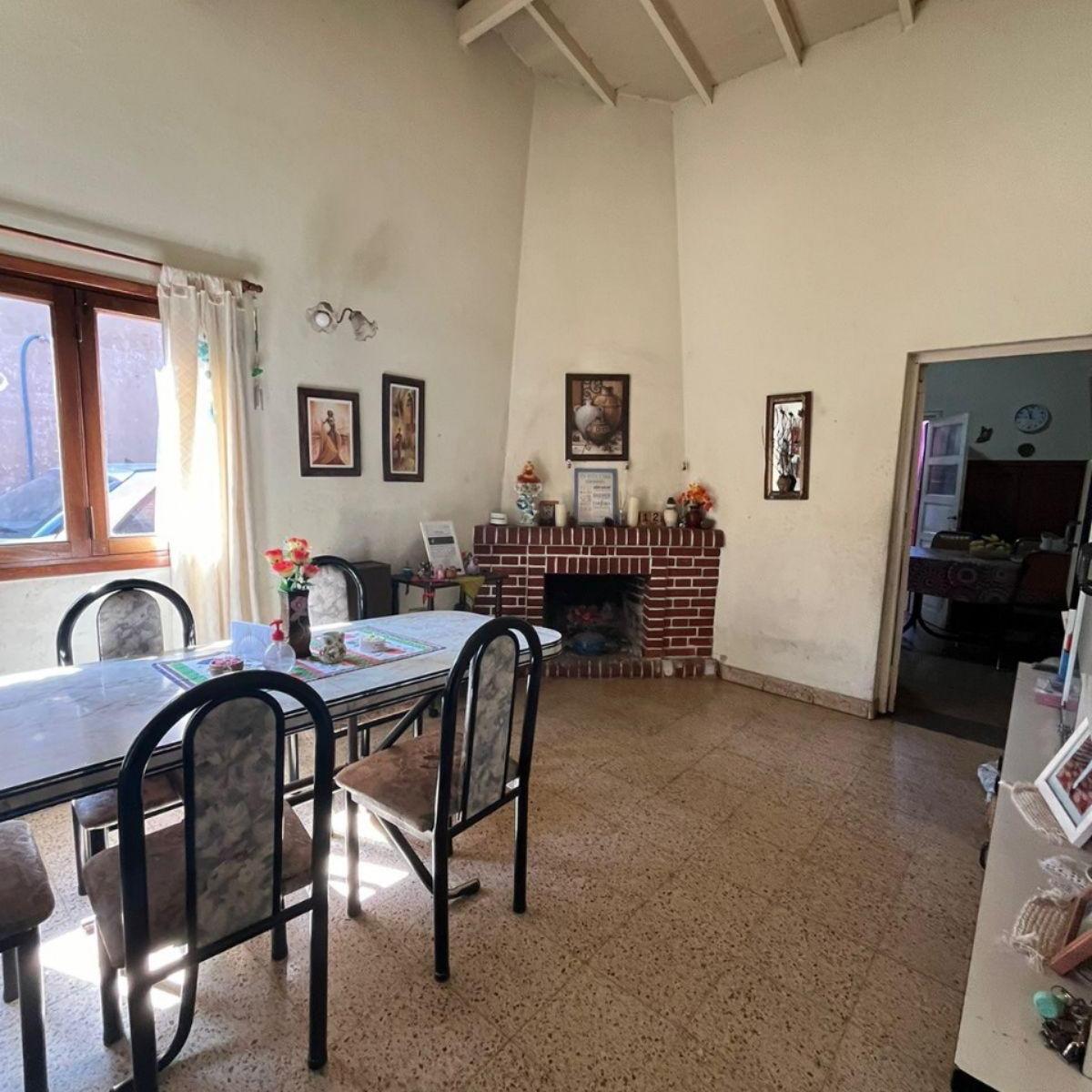 Casa de 3 Ambientes Mas Dependencia a La Venta. 5