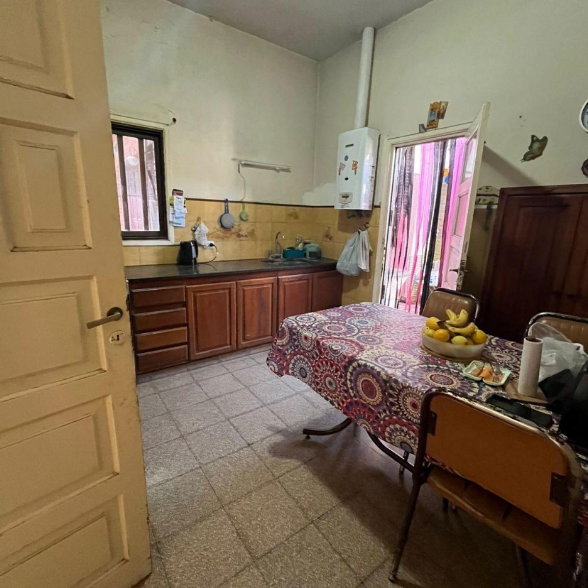 Casa de 3 Ambientes Mas Dependencia a La Venta. 1