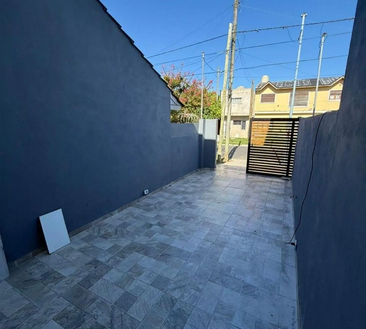 Dúplex de 3 ambientes a estrenar en Los pinares. 2