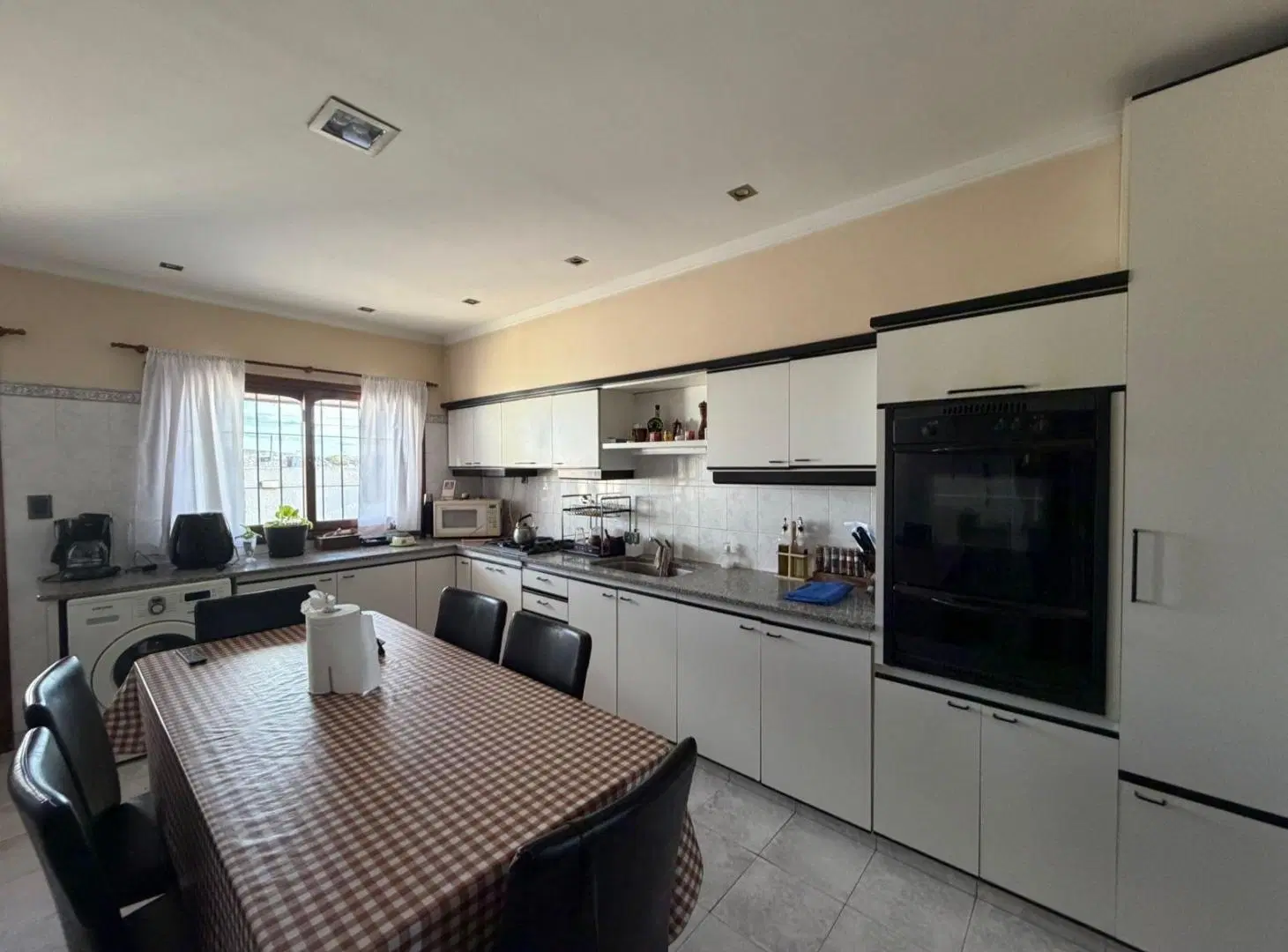 Departamento en venta de 3 ambientes con terraza propia. 3