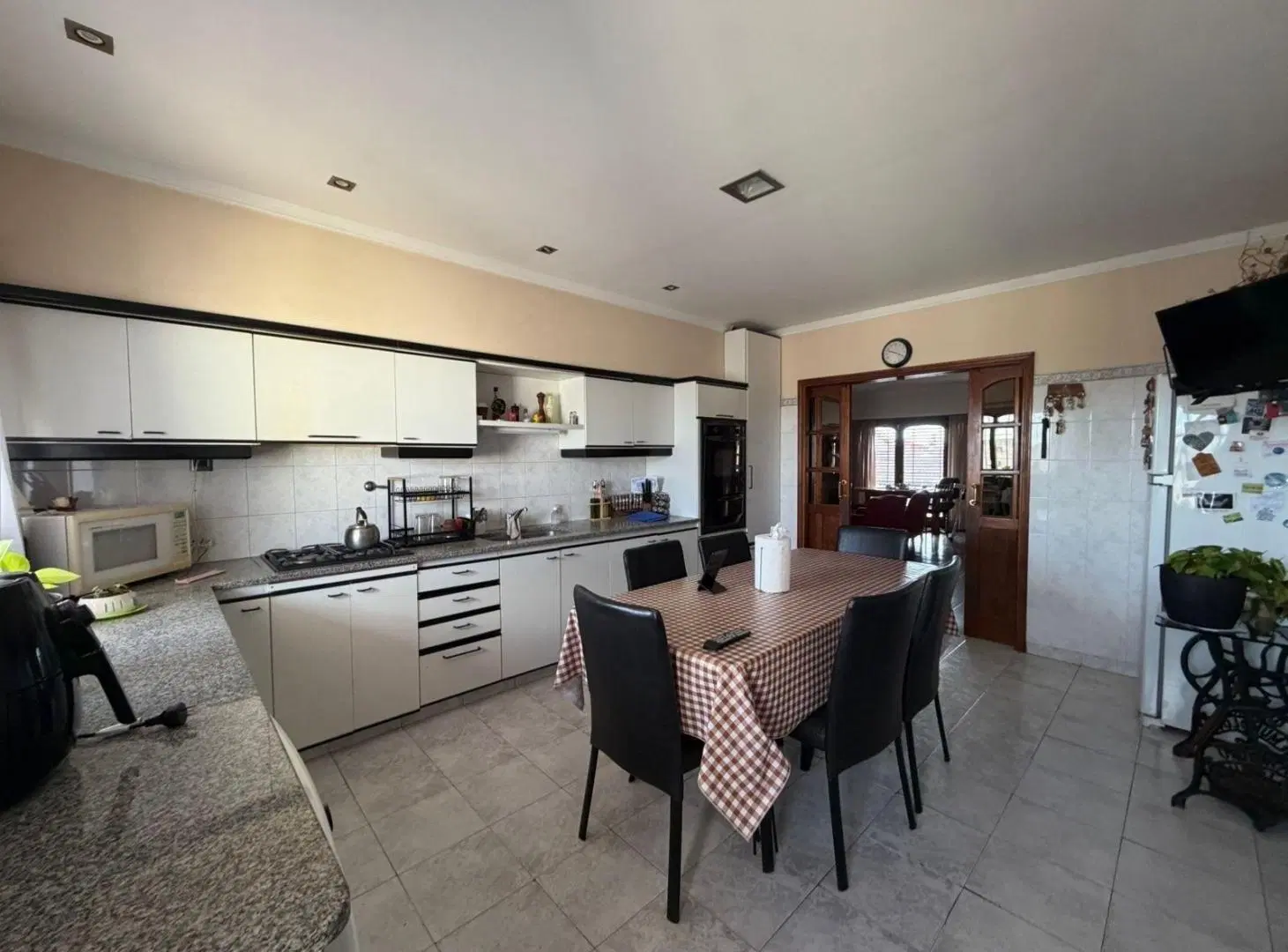 Departamento en venta de 3 ambientes con terraza propia. 1