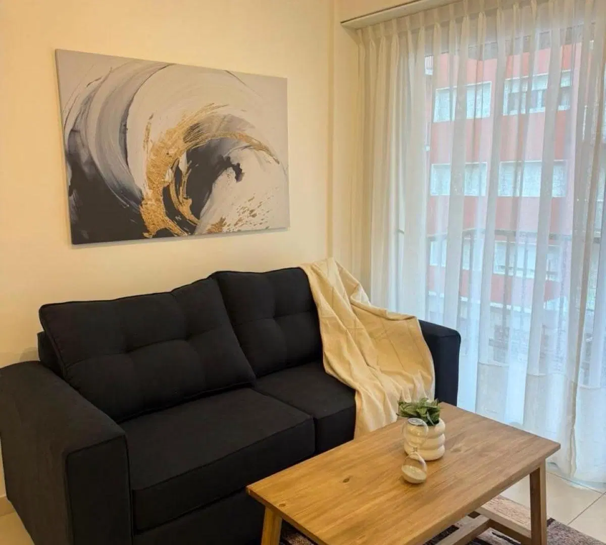 Departamento en venta de dos amb con dep y balcon a la calle. 3