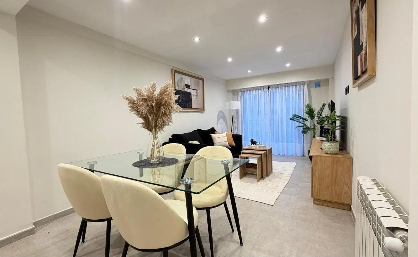 Departamento en venta de 3 ambientes a la calle con balcon. 1