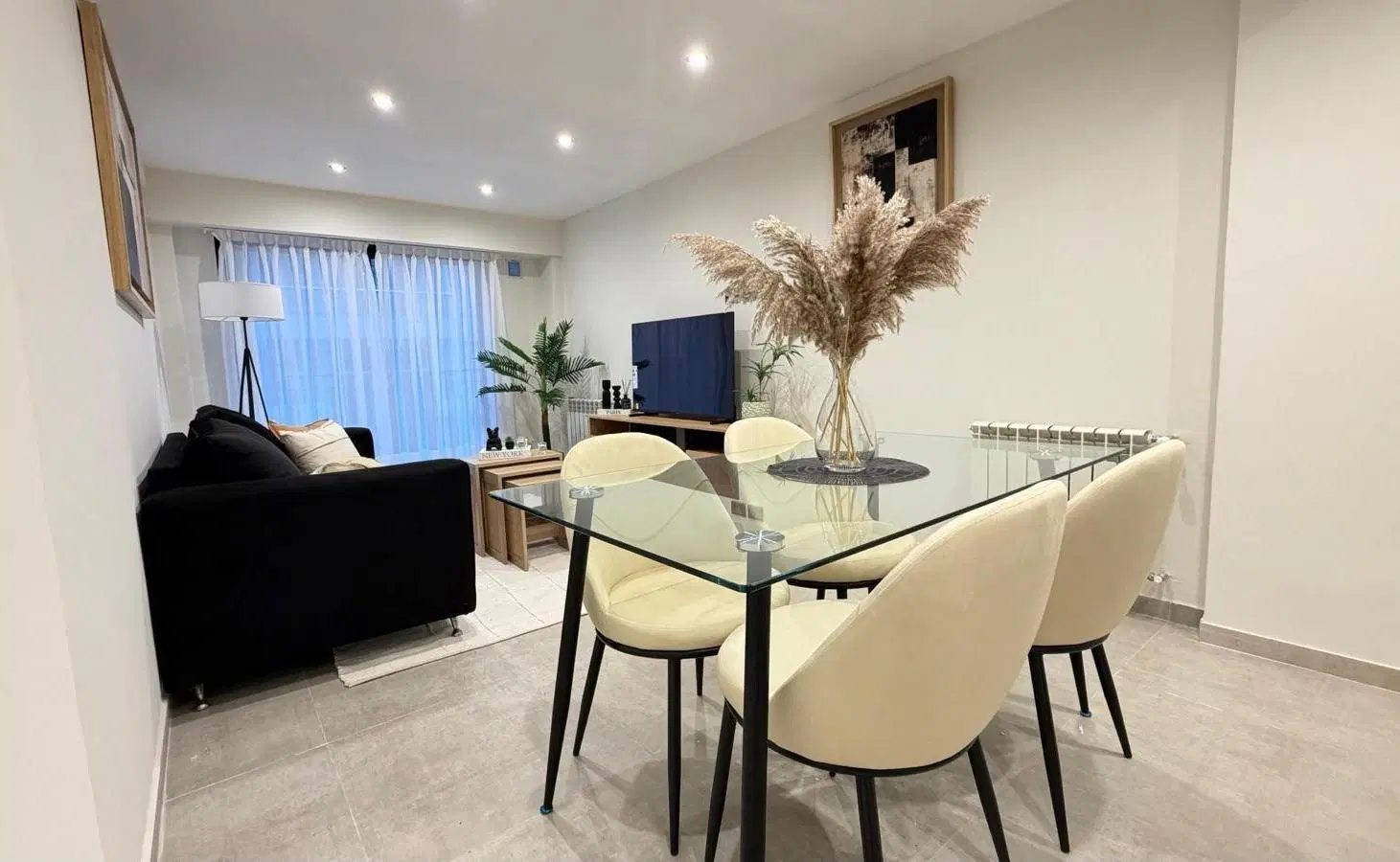 Departamento en venta de 3 ambientes a la calle con balcon. 4