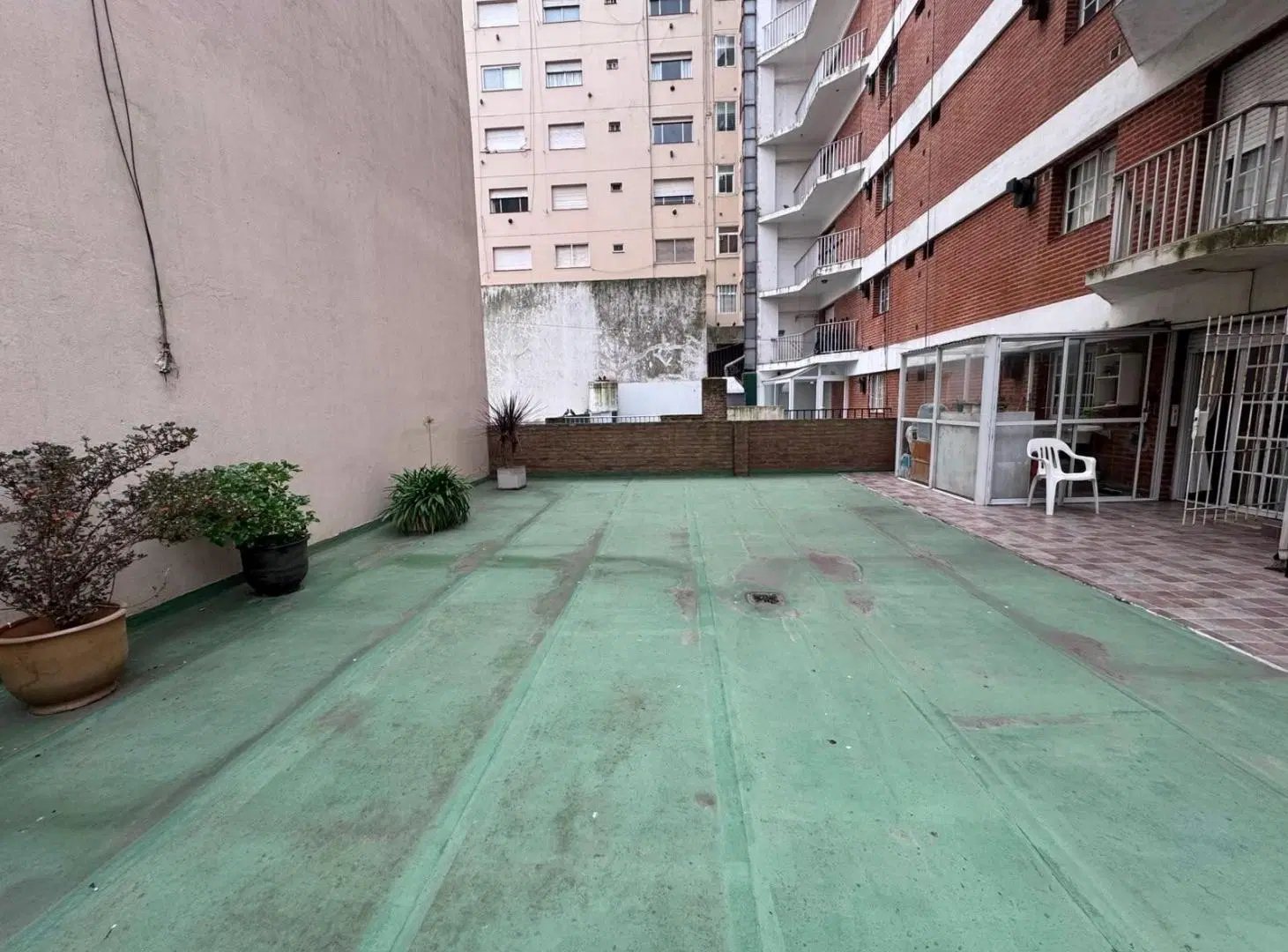 Departamento de un ambiente con amplia terraza en alquiler por 24 meses. 5
