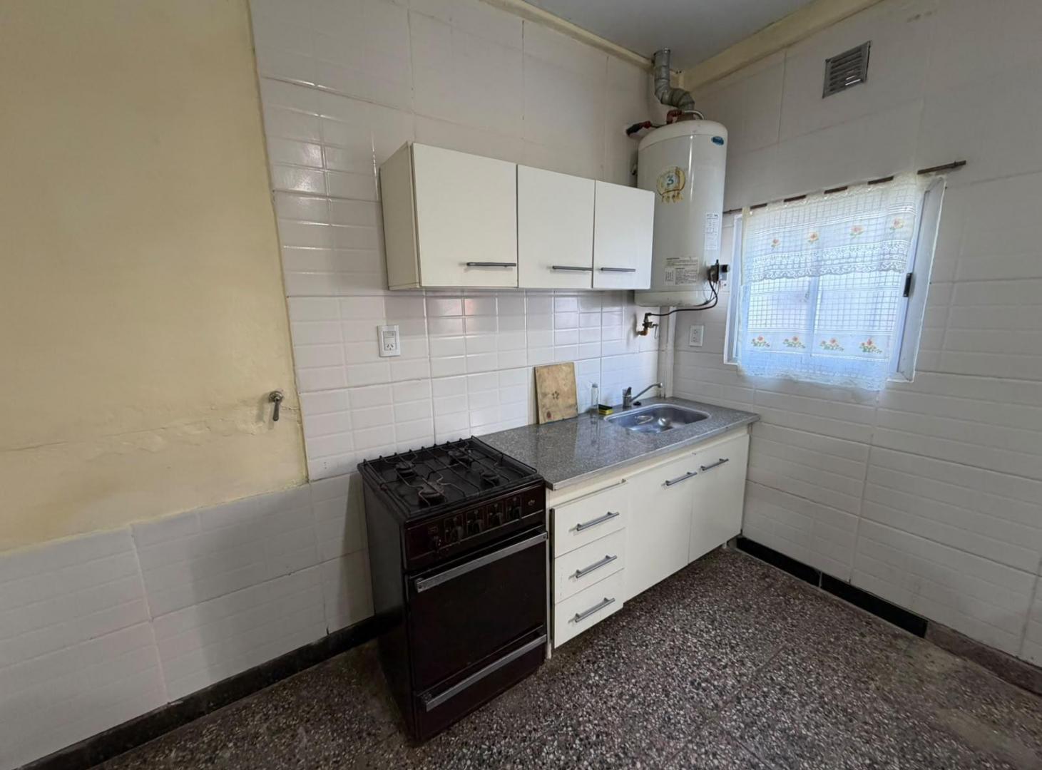 Foto de PH en alquiler por 24 meses de 3 ambientes con patio., imagen 1
