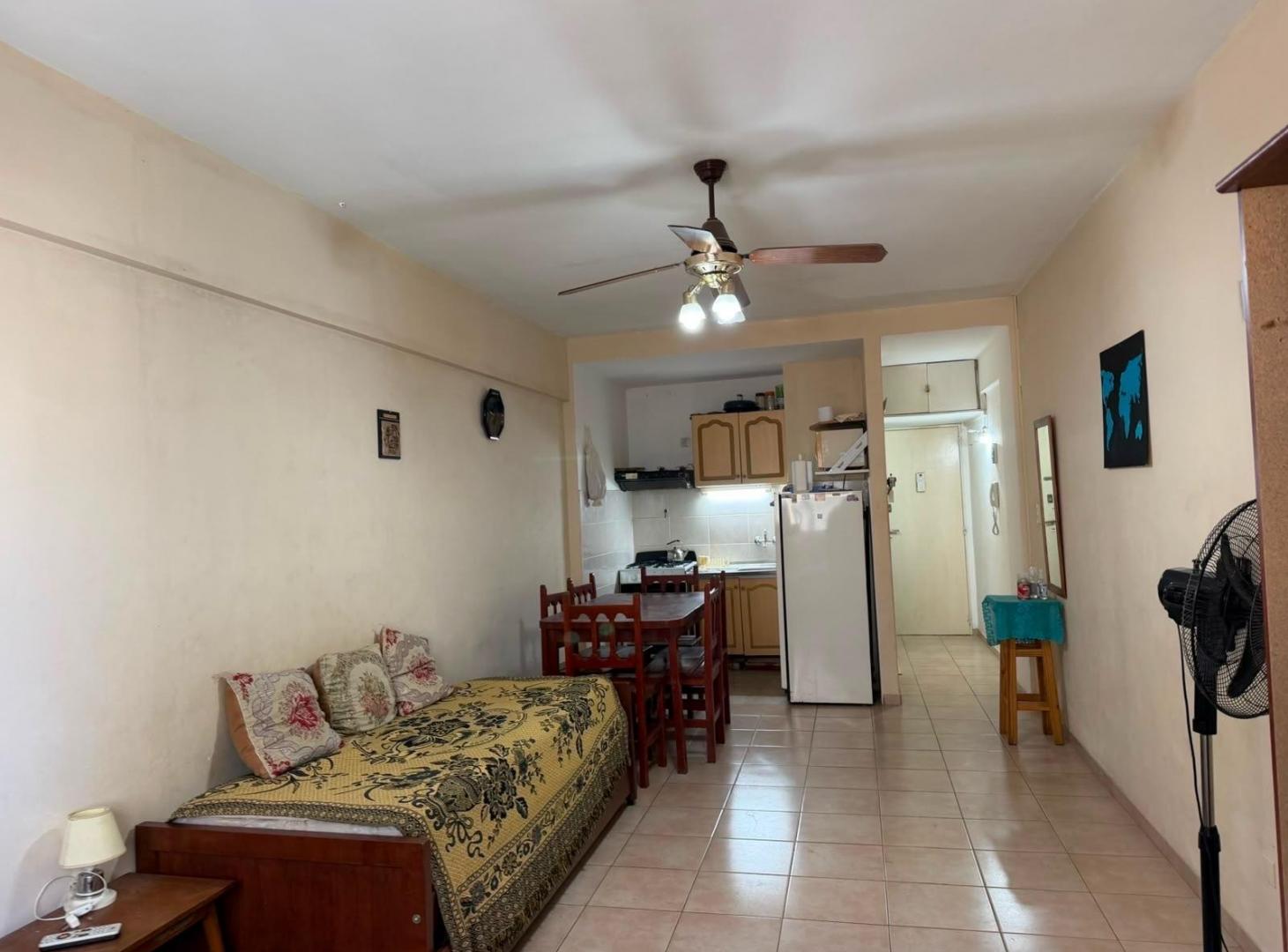 Foto de Departamento de un ambiente a la calle en venta, imagen 5