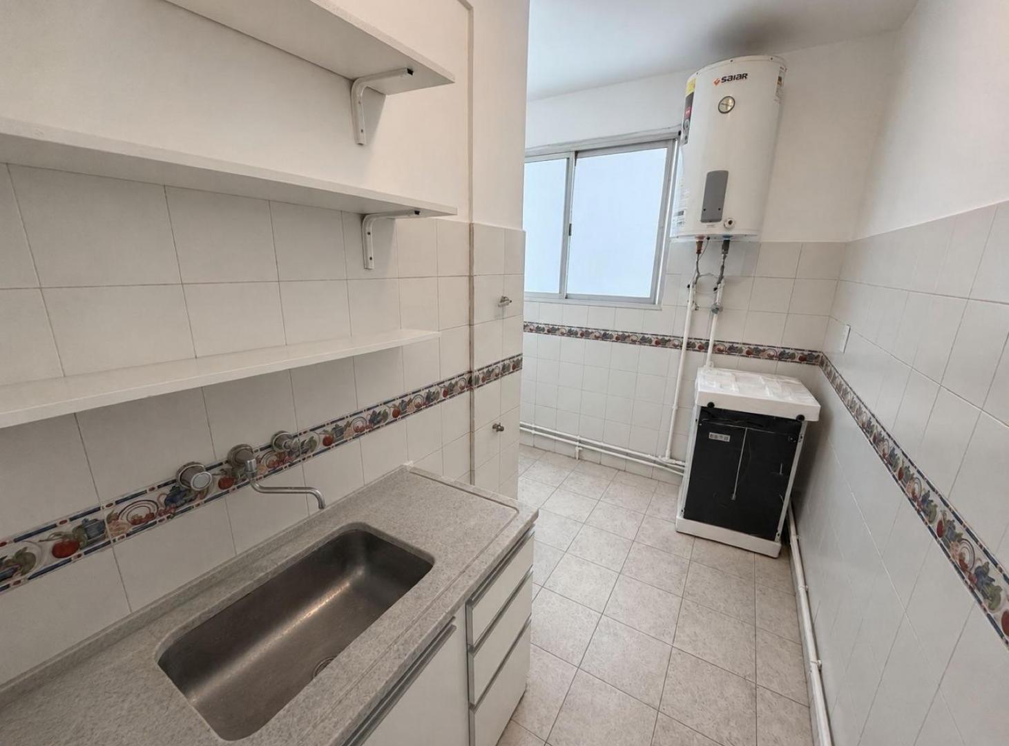 Foto de Departamento de dos ambientes con balcon a la calle, zona Plaza Colon., imagen 5
