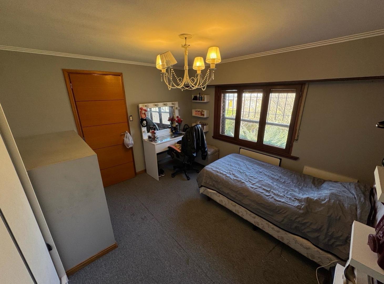 Foto de Casa de 4 ambientes con gran lote, imagen 4