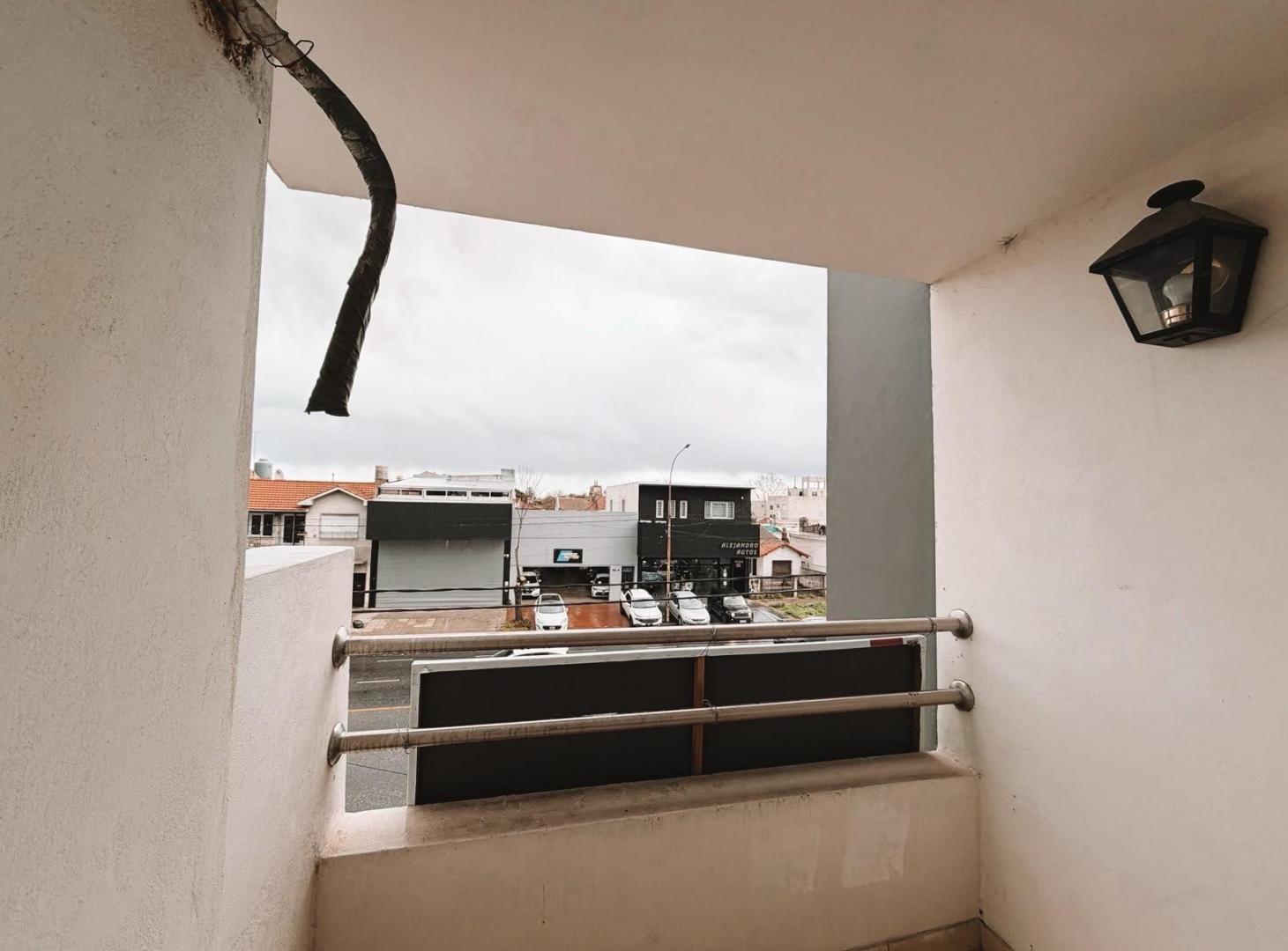 Foto de Departamento 2amb. a estrenar con patio, y cochera. Zona San Juan, imagen 5