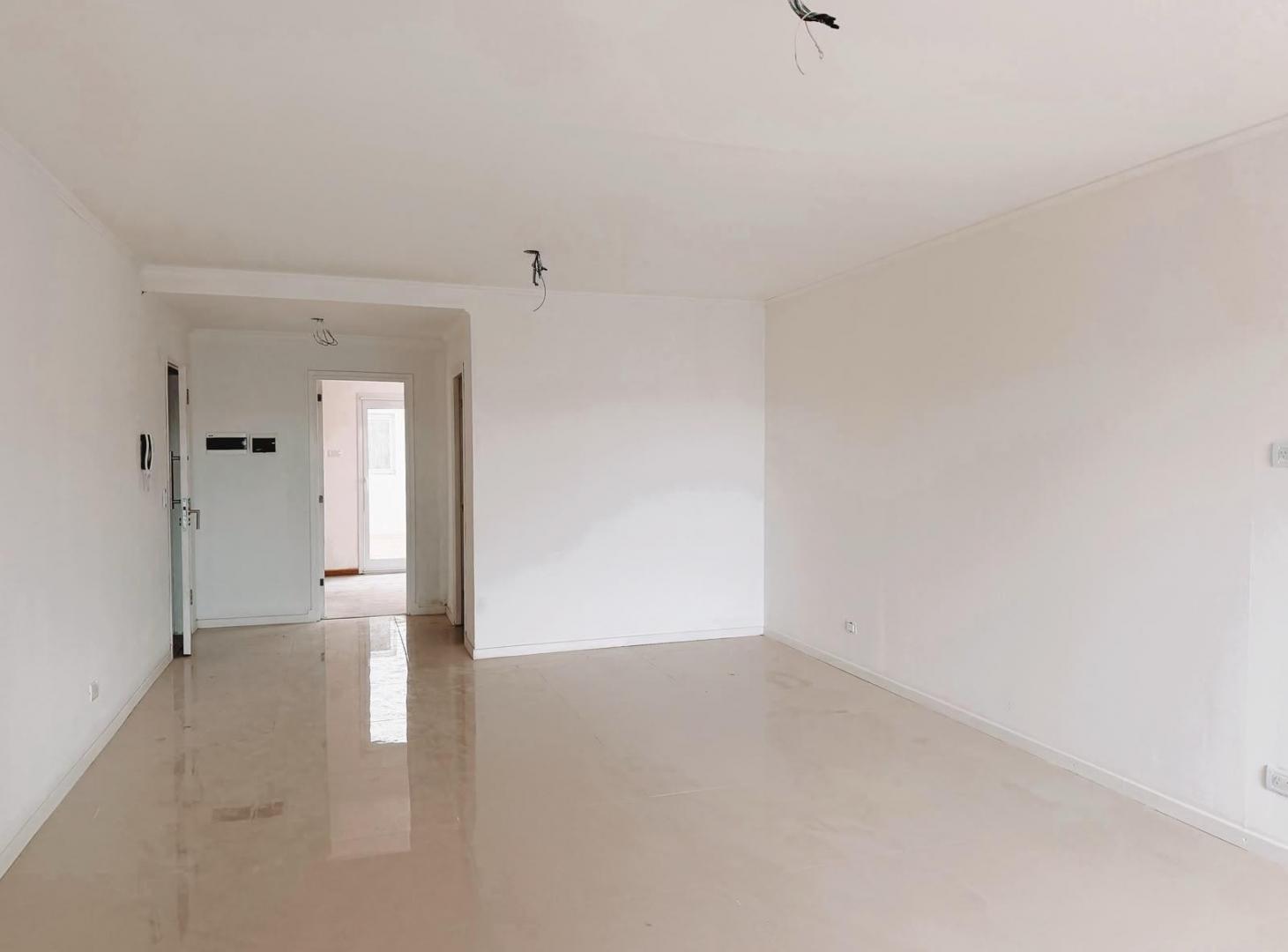 Foto de Departamento 2amb. a estrenar con patio, y cochera. Zona San Juan, imagen 1