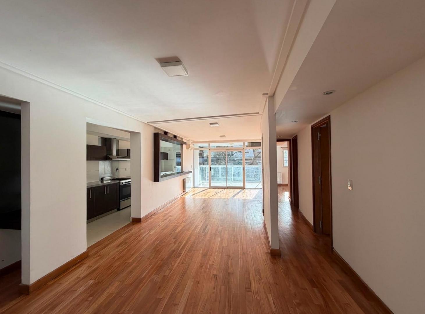 Foto de Semipiso de 3 amb con balcon a la calle. Excelente calidad., imagen 2