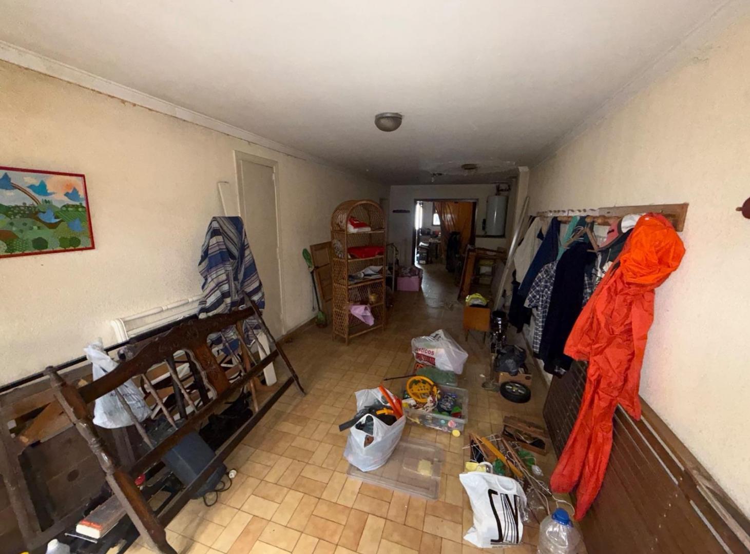 Foto de Casa de 5 ambientes a reciclar en barrio Chauvin., imagen 4