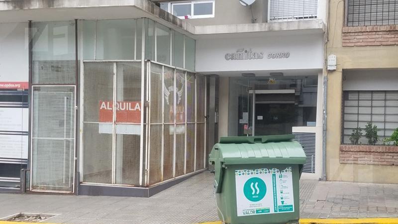 Corro al 300, B° Centro (Zona Tribunales) Local 35m2,