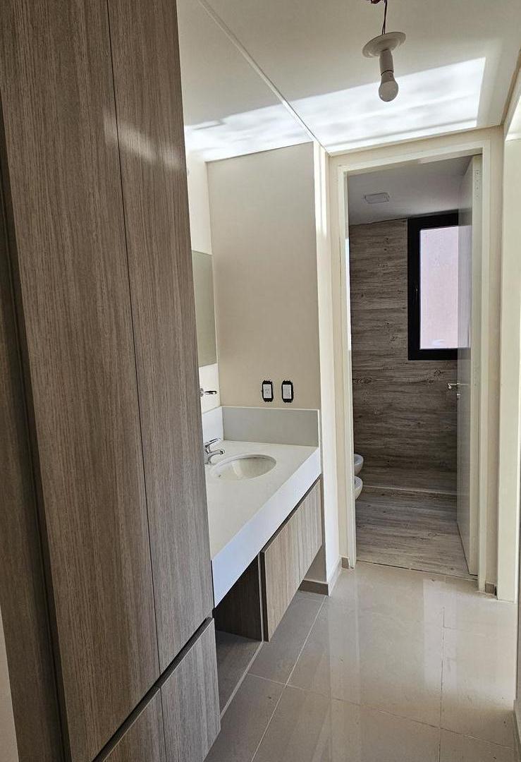 Foto de Venta departamento de 2 dormitorios con balcón en Nueva Córdoba, imagen 3