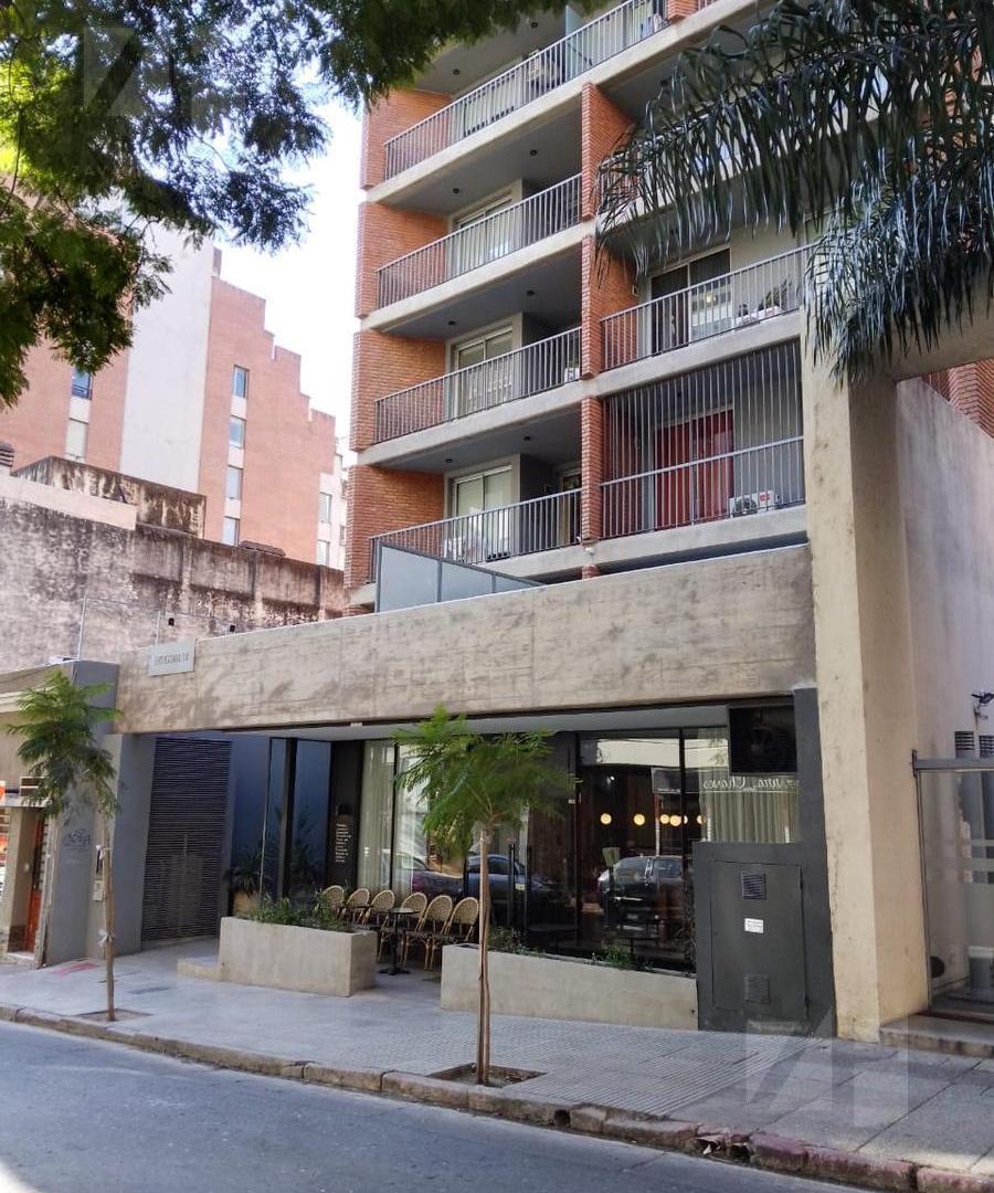 Local en de 168m2 en edificio Patagonia 14