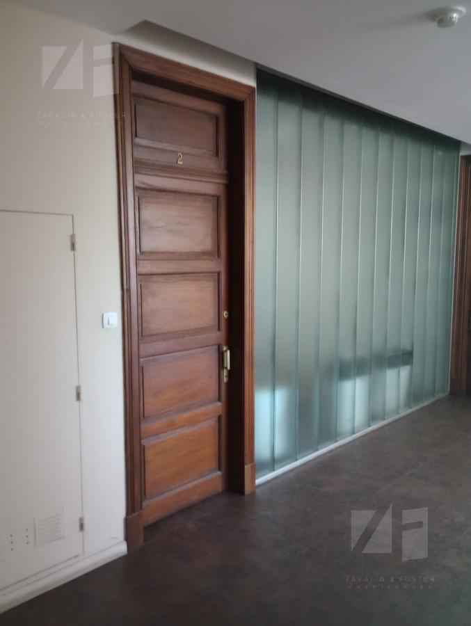 Foto de Alquiler de Oficina en Pleno Centro, Edificio Histórico, imagen 4