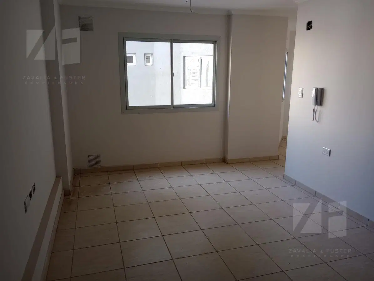 Alquilo 1 dormitorio, a pocos metros del Hospital Municipal de Urgencias 3