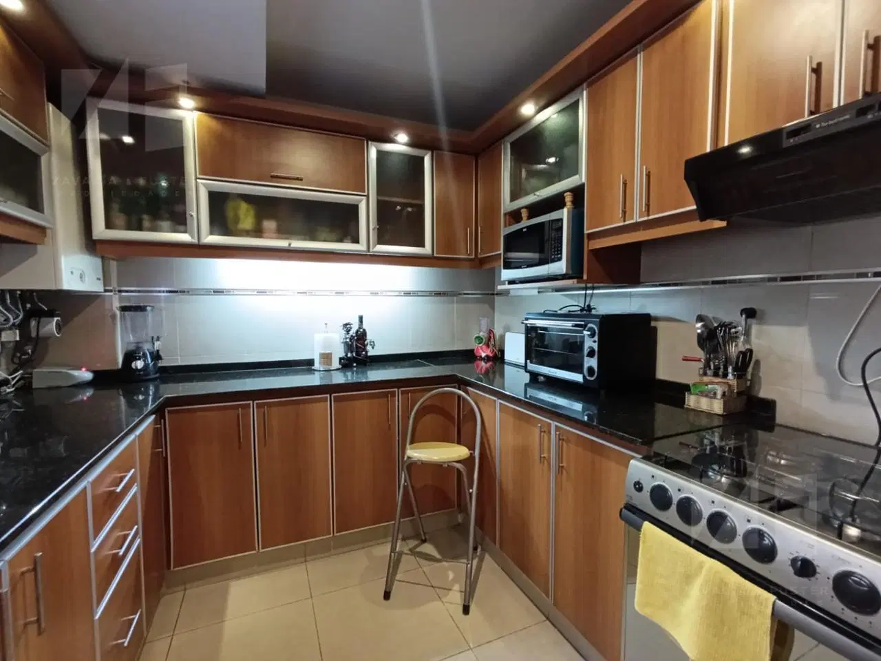 Departamento de 3 dormitorios con terraza cerrada y balcón en el Centro 5