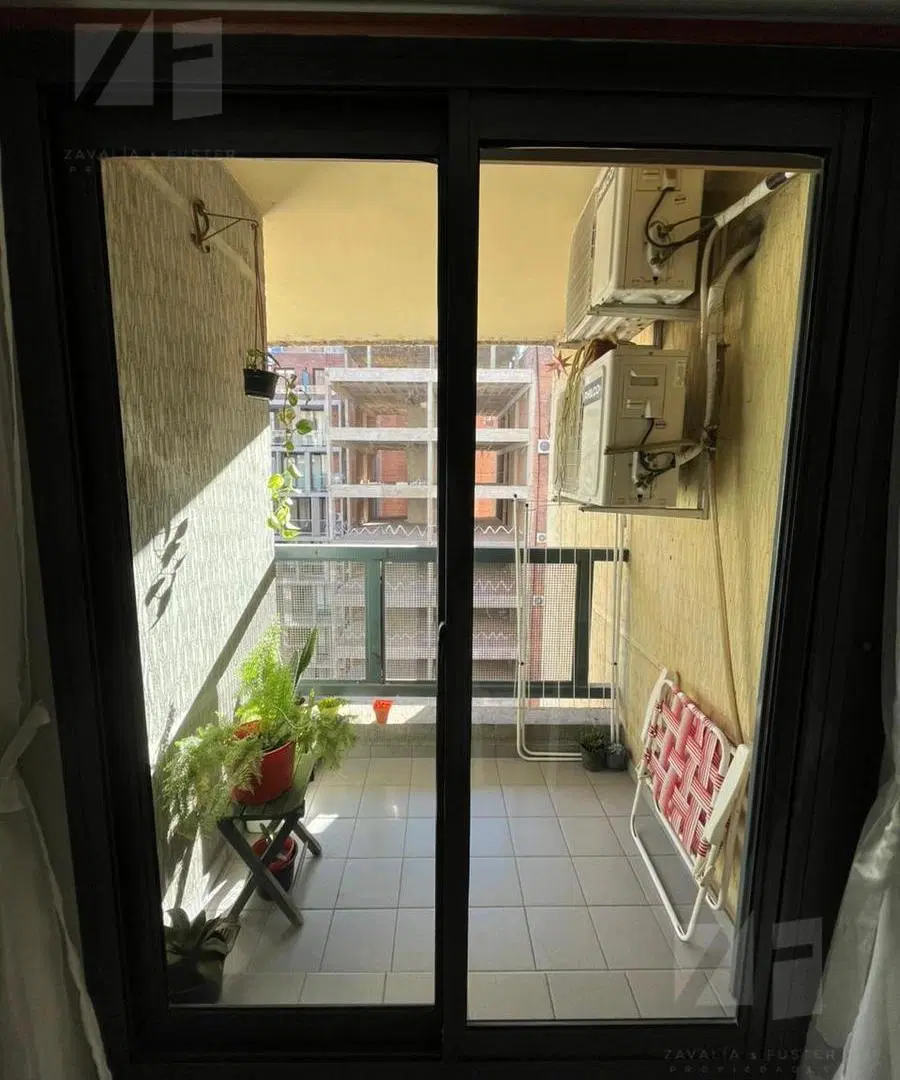 Amoblado PERMANENTE, externo Obispo oro 300 balcón, frente!! 1