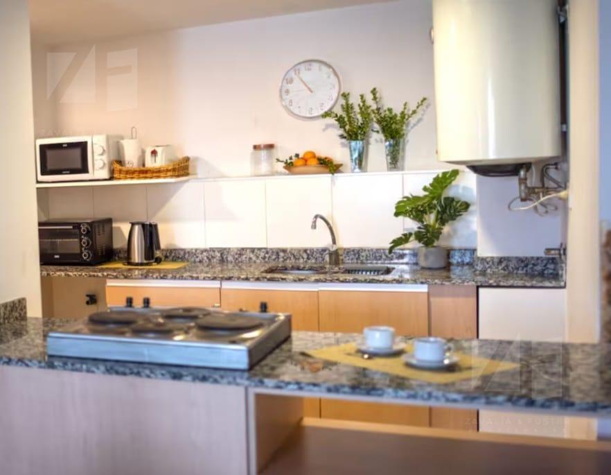 Foto de Departamento de 1 dormitorio amoblado en edificio Coral Estate, imagen 3