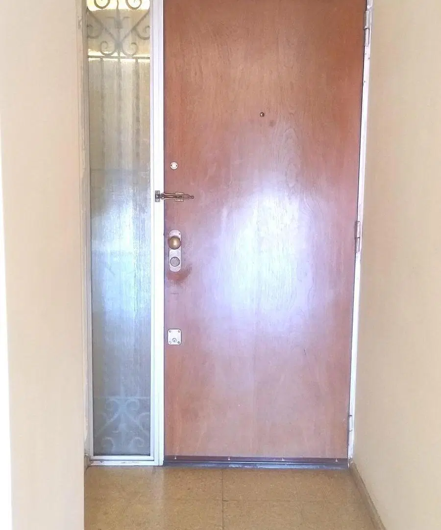 Departamento de 2 dormitorios con cochera y dependencia de servicio 8