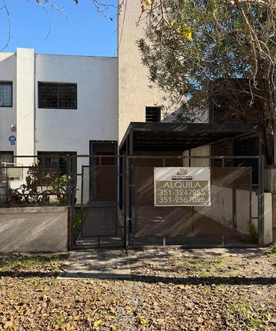 Casa en alquiler en Barrio Rincon Bonito zona Paseo Rivera 4