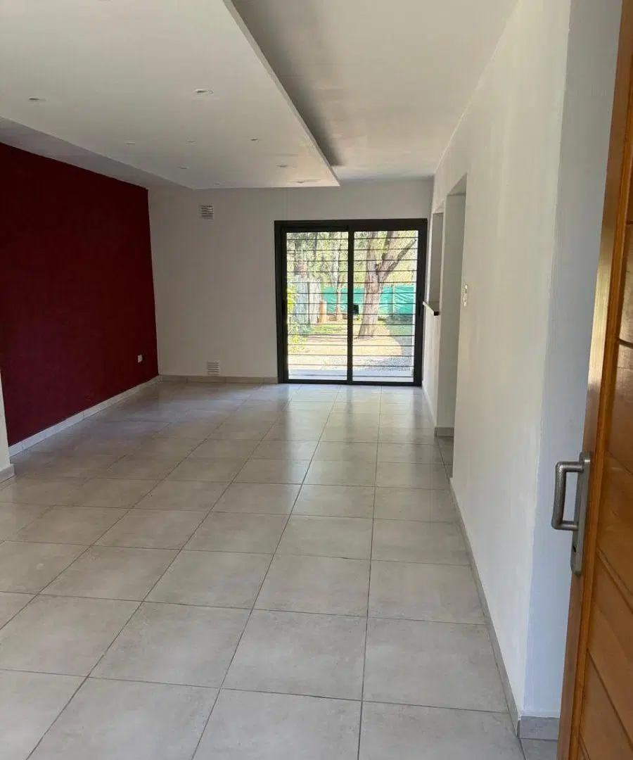 Casa en alquiler en Barrio Rincon Bonito zona Paseo Rivera 2