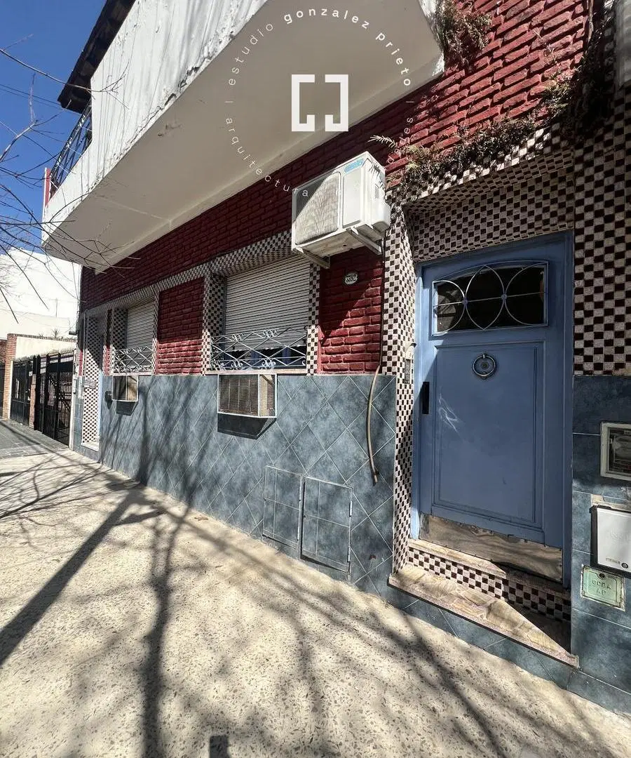 VENTA PH INCREIBLE 4 AMB. PATIO Y BALCON EN VILLA URQUIZA PARA ACTUALIZAR 4