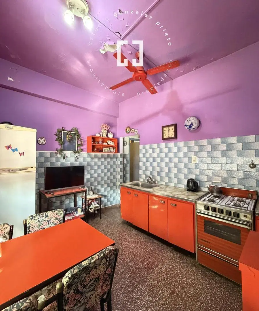 VENTA PH INCREIBLE 4 AMB. PATIO Y BALCON EN VILLA URQUIZA PARA ACTUALIZAR 2