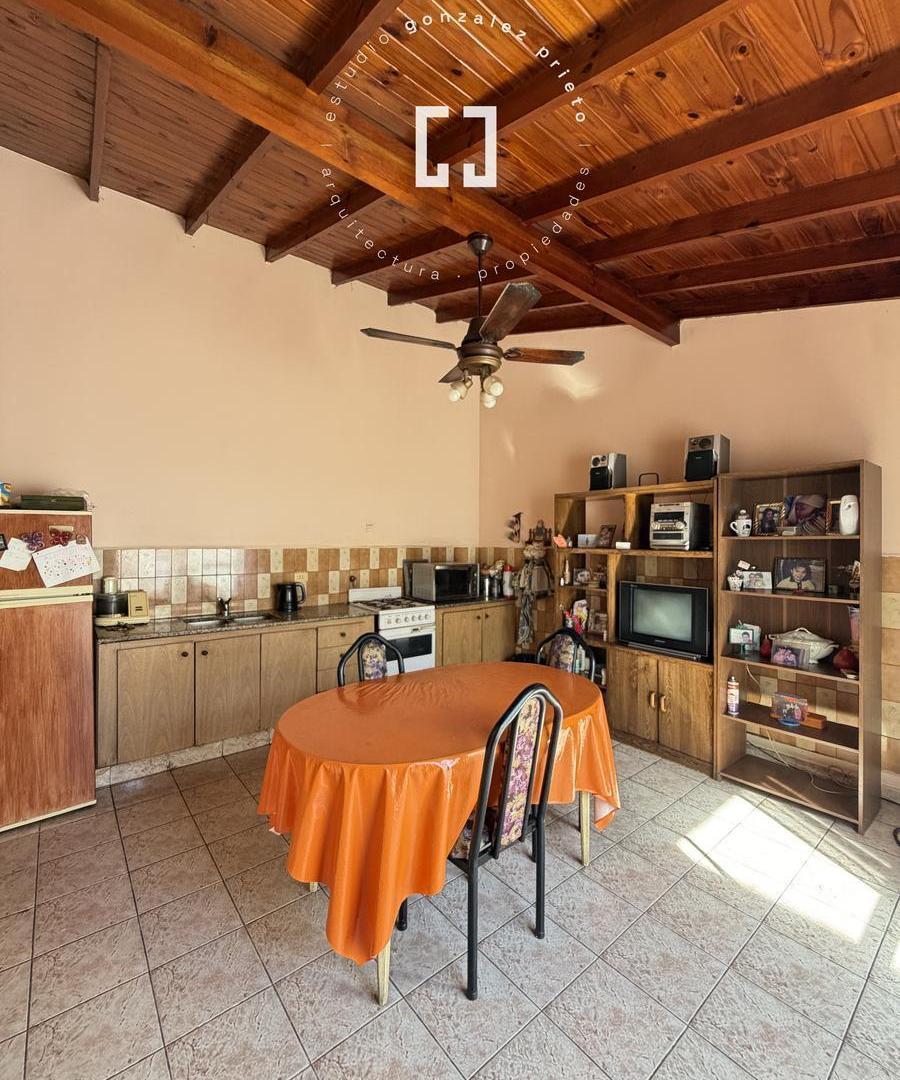 VENTA PH INCREIBLE 4 AMB. PATIO Y BALCON EN VILLA URQUIZA PARA ACTUALIZAR
