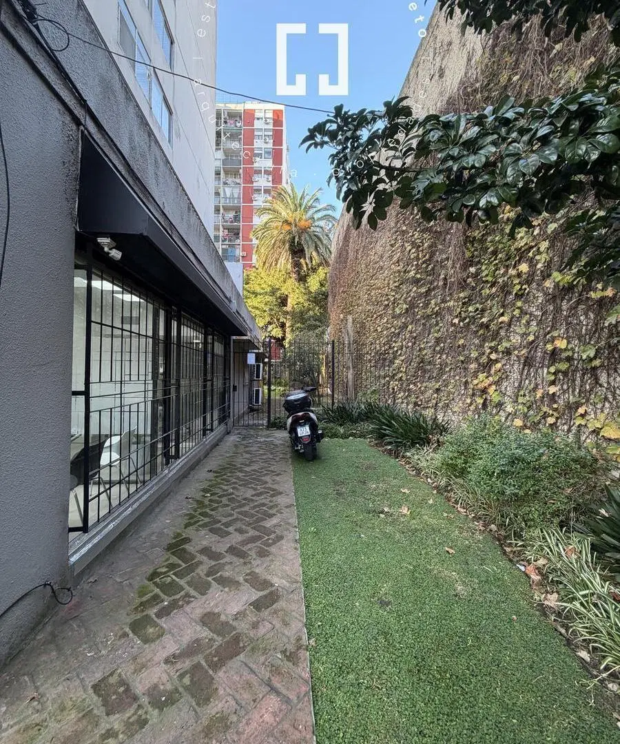 OPORTUNIDAD DE ALQUILER DE LOCAL COMERCIAL EN CENTRO DE SAN ISIDRO 4